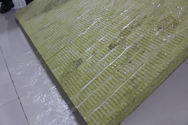 岩棉闆廠家說說憎水岩棉闆的防水性介紹