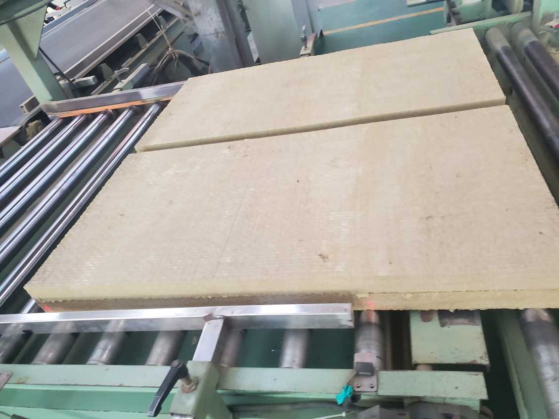 外牆保溫專用岩棉闆價格